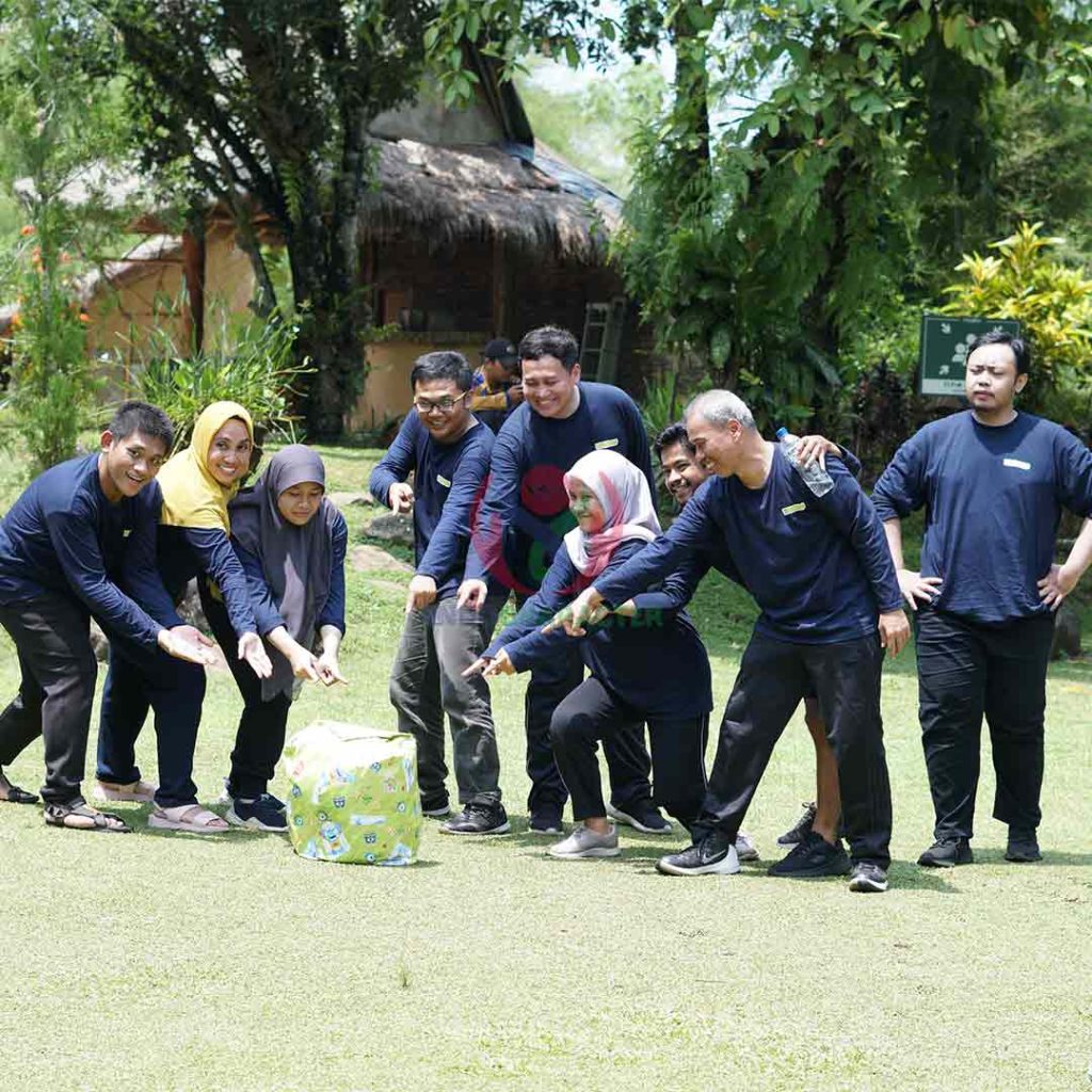 Jasa Outbound dan Team Building Cirebon Profesional