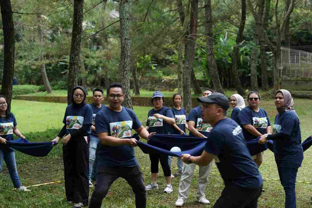 jasa outbound dan team building di jakarta timur indocharacter