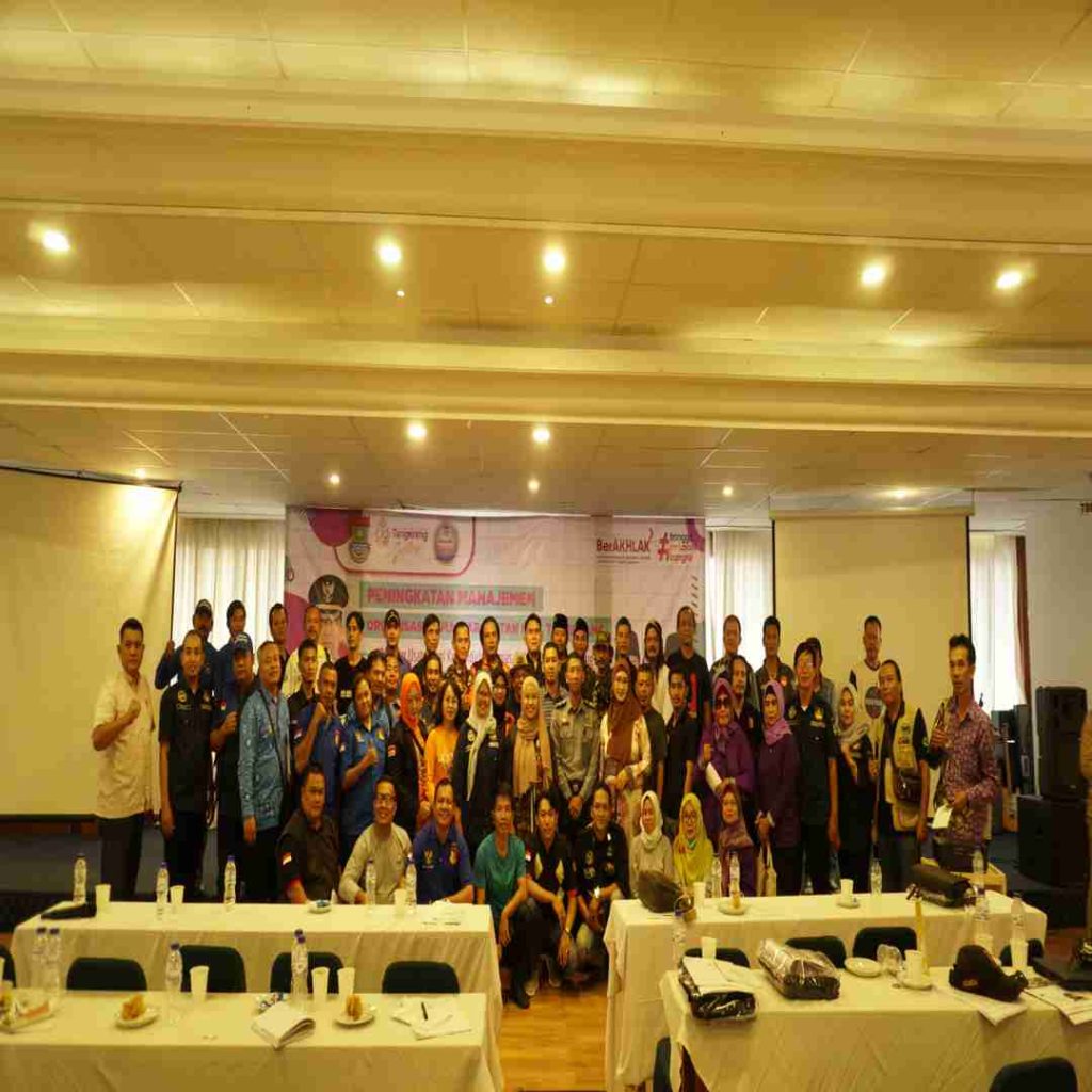 Team Building Perusahaan untuk Perusahaan Cara Efektif Membangun Tim yang Solid dan Produktif